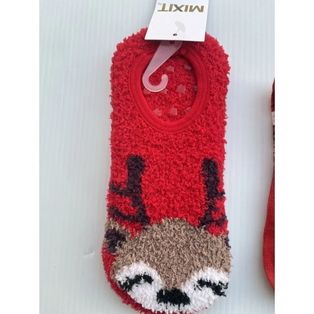 3 Mix it Pawsitive Red Holiday crew Socks and holiday slippers Shoe Size 4-10